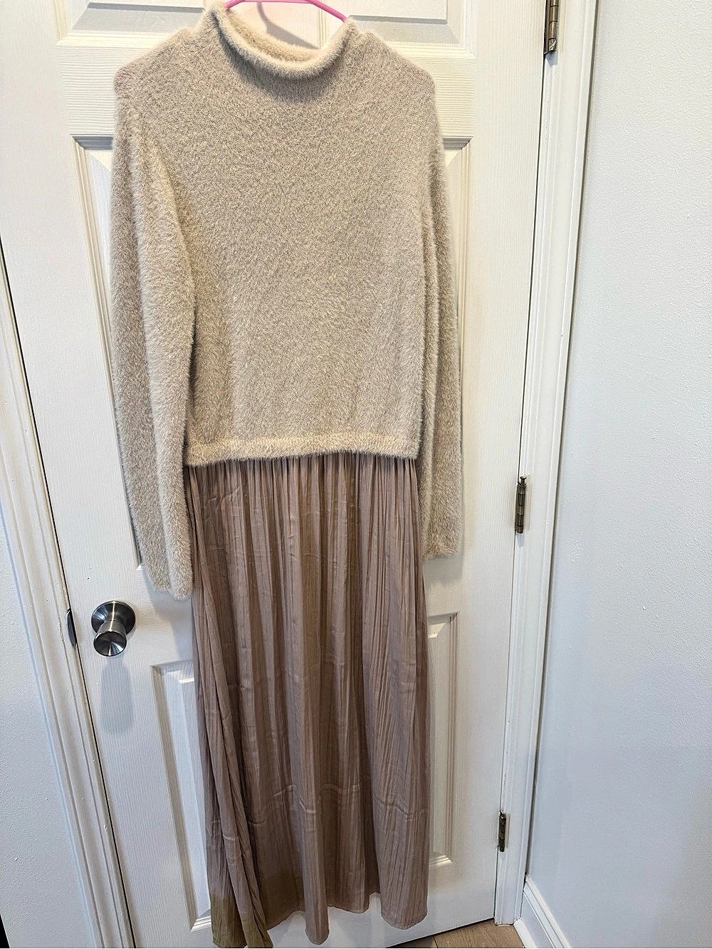 Rachel Zoe Mixed Media Sweater Dress with Pleated Skirt Brown & Beige Large (it’